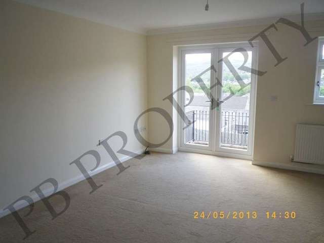 Image of 2 bedroom Semi-Detached house to rent in Bryn Morgrug Alltwen Pontardawe Swansea SA8 at Brynmorgrug Alltwen Pontardawe, SA8 3DG