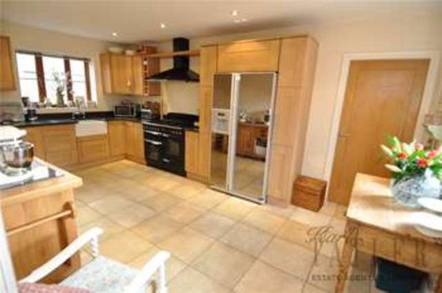  Image of 5 bedroom Detached house for sale in Buckley Court Willaston Neston CH64 at Willaston Wirral Childer Thornton, CH64 2XN