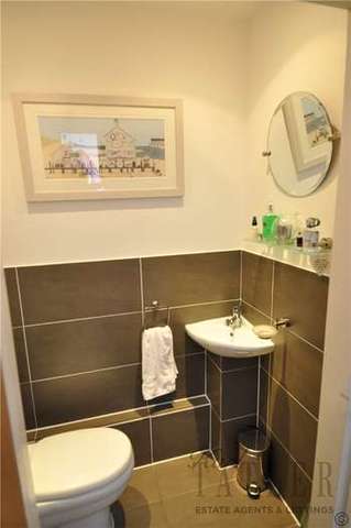  Image of 5 bedroom Detached house for sale in Buckley Court Willaston Neston CH64 at Willaston Wirral Childer Thornton, CH64 2XN