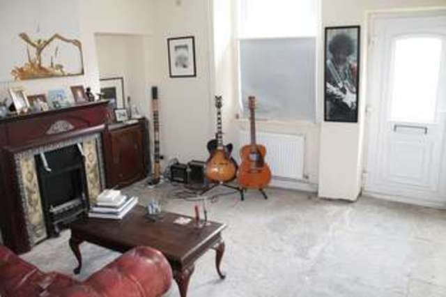  Image of 3 bedroom Terraced house for sale in Butts Hill Frome BA11 at Butts Hill  Frome, BA11 1HU