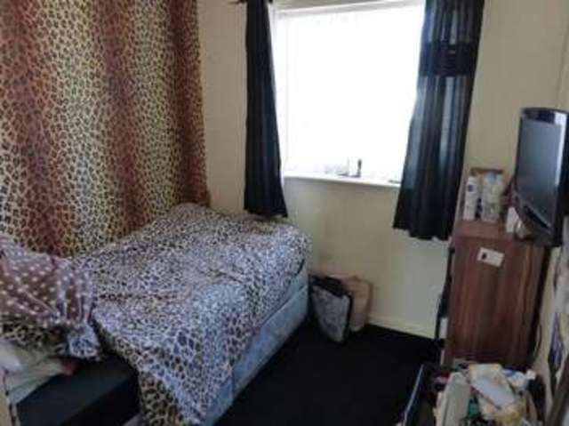  Image of 3 bedroom Semi-Detached house for sale in Lon Cilgwyn Caernarfon LL55 at Lon Cilgwyn  Caernarfon, LL55 2DQ