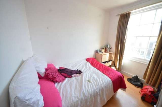 Image of 3 bedroom Maisonette for sale in Caledonian Road London N1 at Caledonian Road  Islington, N1 1ED