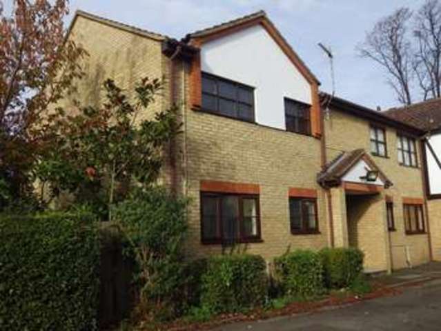  Image of 1 bedroom Flat to rent in Cambridge Street St. Neots PE19 at Cambridge Street  St Neots, PE19 1RN