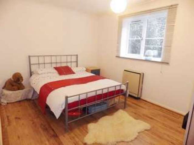 Image of 1 bedroom Flat to rent in Cambridge Street St. Neots PE19 at Cambridge Street  St Neots, PE19 1RN