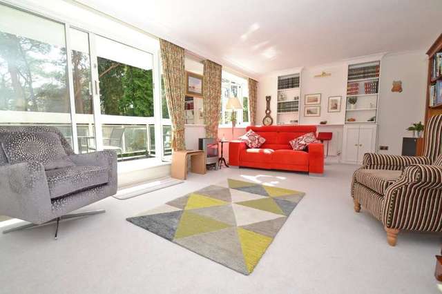  Image of 2 bedroom Flat for sale in Western Road Canford Cliffs Poole BH13 at 5 Western Road Canford Cliffs Poole, BH13 7BD