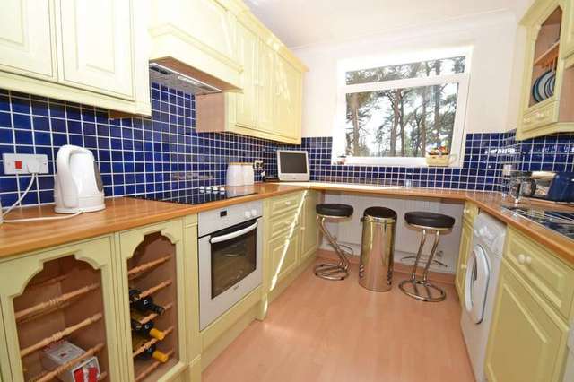  Image of 2 bedroom Flat for sale in Western Road Canford Cliffs Poole BH13 at 5 Western Road Canford Cliffs Poole, BH13 7BD