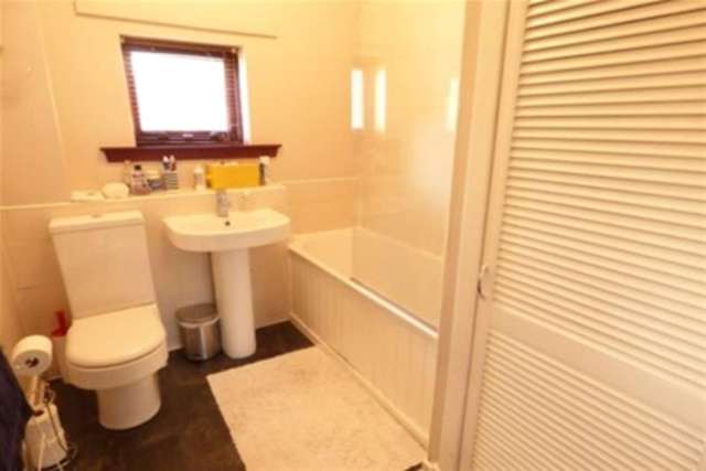  Image of 2 bedroom Flat to rent in Carnarvon Street Glasgow G3 at Glasgow, G3 6HP