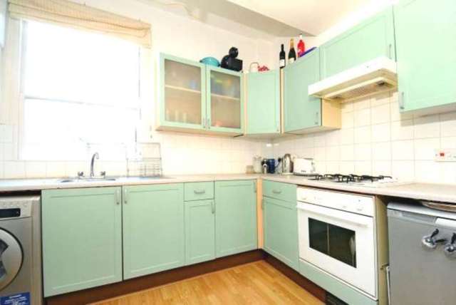  Image of 2 bedroom Flat to rent in Catherall Road London N5 at Catherall Road Highbury London, N5 2LD