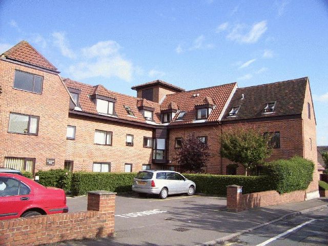  Image of 1 bedroom Retirement Property for sale in Chapel Hay Lane Churchdown Gloucester GL3 at Sweetbriar House Chapel Hay Lane Churchdown, GL3 2HS