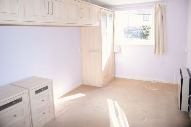  Image of 1 bedroom Retirement Property for sale in Chapel Hay Lane Churchdown Gloucester GL3 at Sweetbriar House Chapel Hay Lane Churchdown, GL3 2HS