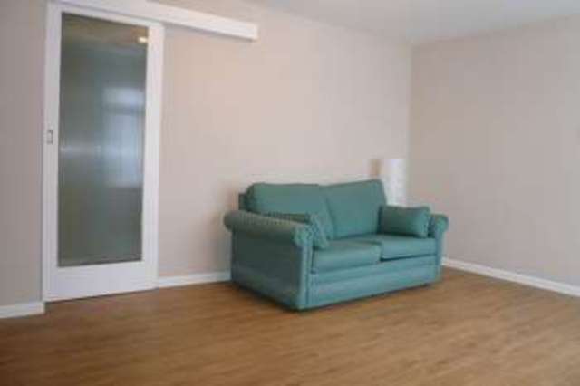  Image of 1 bedroom Flat to rent in Chase Side Enfield EN2 at Chase Side  Enfield, EN2 0QX