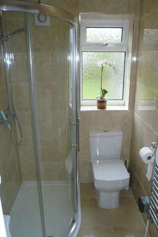  Image of 1 bedroom Flat to rent in Chase Side Enfield EN2 at Chase Side  Enfield, EN2 0QX