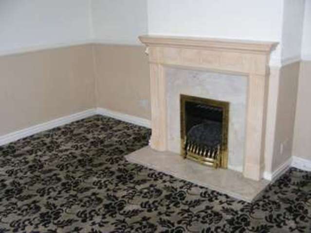  Image of 3 bedroom Terraced house to rent in Chatley Road Eccles Manchester M30 at Chatley Road Eccles Eccles, M30 7PD