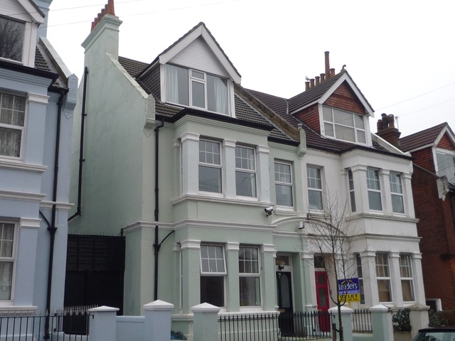 Image of Studio flat to rent in Chatsworth Road Brighton BN1 at 7 Chatsworth Road  Brighton, BN1 5DB
