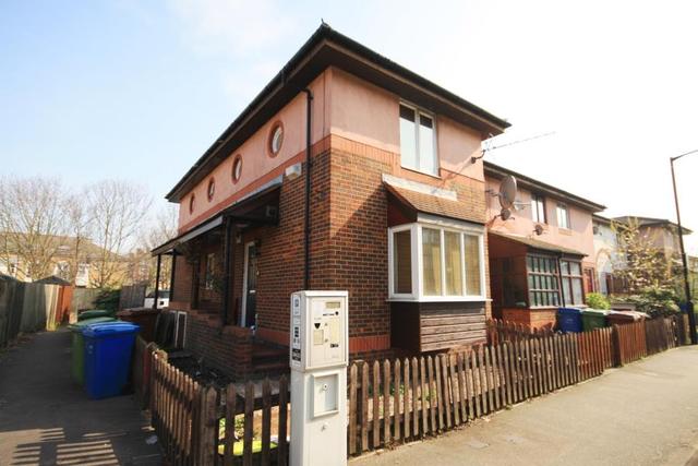  Image of 1 bedroom Apartment to rent in Chaucer Drive London SE1 at South Bermondsey SE1 South Bermondsey, SE1 5TA