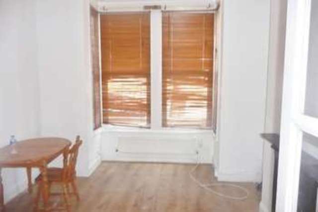  Image of 1 bedroom Flat to rent in Chelmer Road London E9 at Chelmer Road  Hackney, E9 6AY