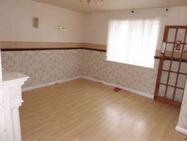  Image of 3 bedroom Semi-Detached house to rent in Cherry Road Tipton DY4 at Cherry Road  Tipton, DY4 9RL