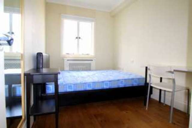  Image of 3 bedroom Apartment to rent in Baker Street London NW1 at Baker Street Baker Street London, NW1 5SH