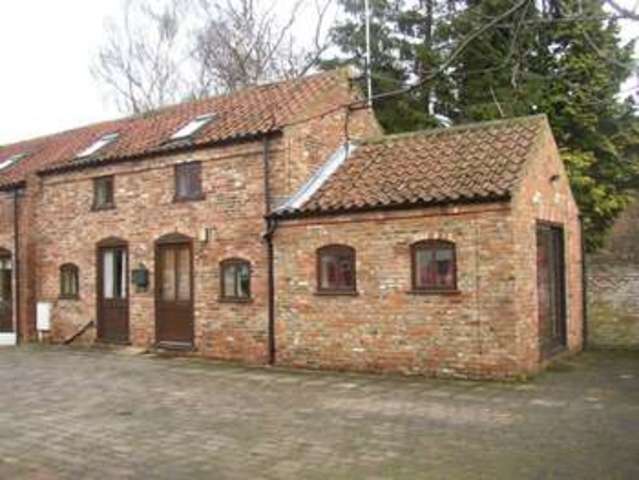  Image of 2 bedroom Flat to rent in Church Side Barrow-upon-Humber DN19 at Church Side  Barrow-Upon-Humber, DN19 7AB