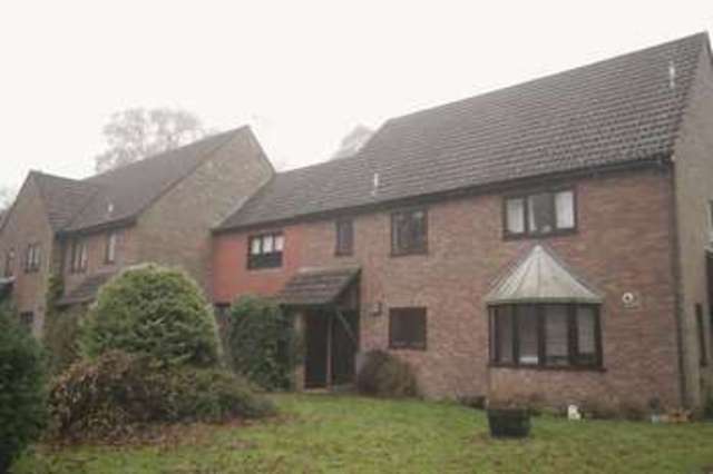 Image of 3 bedroom Detached house to rent in Clare Mead Rowledge Farnham GU10 at Clare Mead Rowledge Farnham, GU10 4BJ
