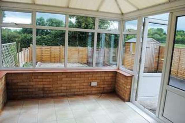  Image of 3 bedroom Detached house to rent in Claremont Gardens Clevedon BS21 at Claremont Gardens  Clevedon, BS21 5BG