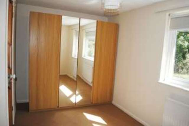  Image of 3 bedroom Detached house to rent in Claremont Gardens Clevedon BS21 at Claremont Gardens  Clevedon, BS21 5BG