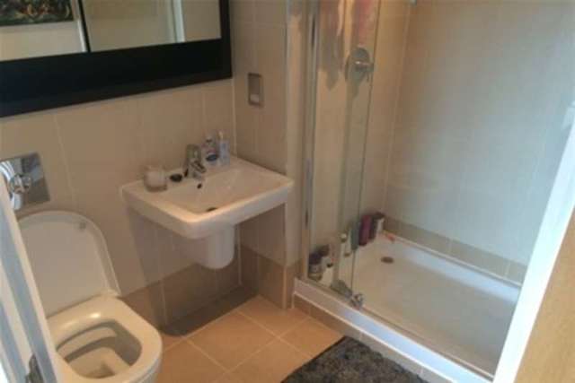  Image of 2 bedroom Property to rent in The Boulevard Hunslet Leeds LS10 at Leeds, LS10 1LQ