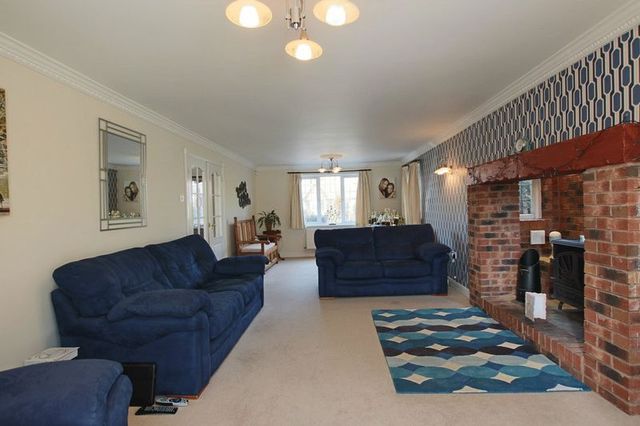 Image of 5 bedroom Property for sale in Claymere Avenue Rochdale OL11 at Claymere Avenue Norden Rochdale, OL11 5WB