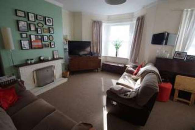  Image of 3 bedroom Flat for sale in Clevedon Road Weston-super-Mare BS23 at Clevedon Road  Weston-Super-Mare, BS23 1DE