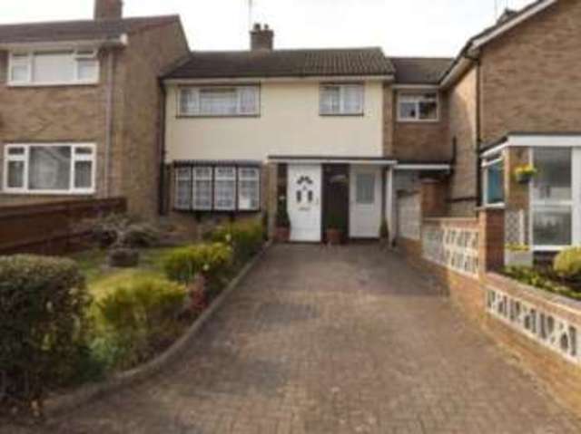  Image of 3 bedroom Terraced house for sale in Coles Hill Hemel Hempstead HP1 at Hemel Hempstead Hertfordshire Boxmoor, HP1 3JN