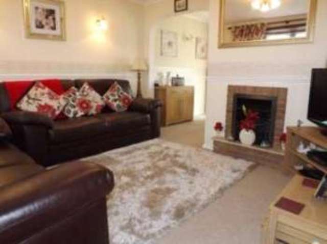  Image of 3 bedroom Terraced house for sale in Coles Hill Hemel Hempstead HP1 at Hemel Hempstead Hertfordshire Boxmoor, HP1 3JN