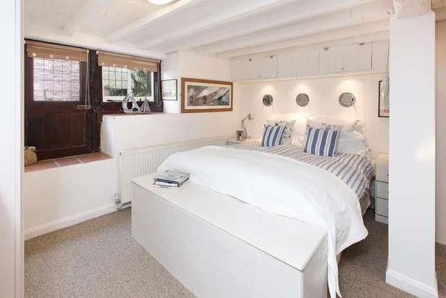  Image of 5 bedroom Town House for sale in Collaford Lane Dartmouth TQ6 at Dartmouth Devon Dartmouth, TQ6 9DJ