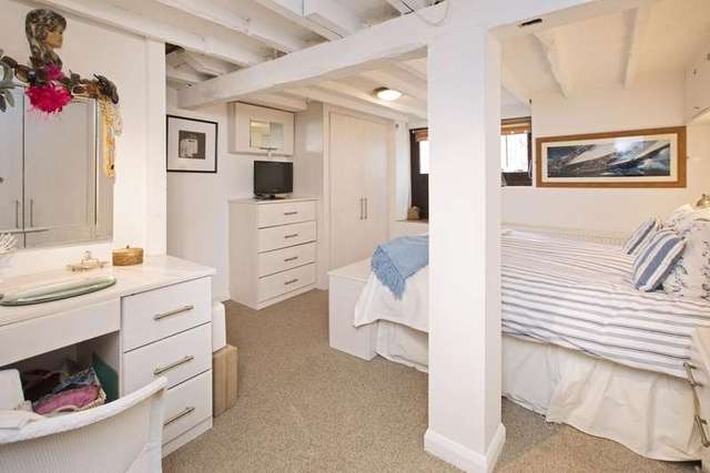  Image of 5 bedroom Town House for sale in Collaford Lane Dartmouth TQ6 at Dartmouth Devon Dartmouth, TQ6 9DJ