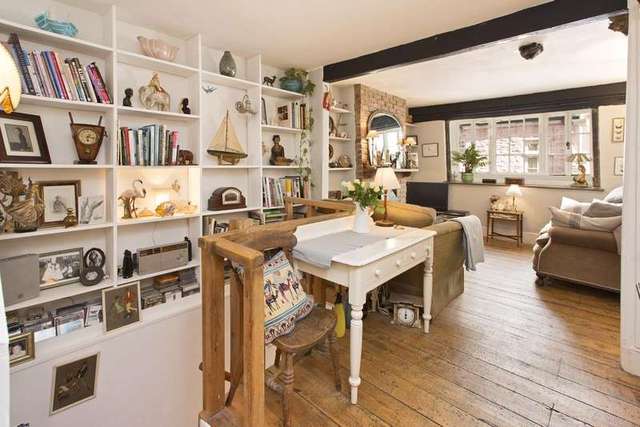  Image of 5 bedroom Town House for sale in Collaford Lane Dartmouth TQ6 at Dartmouth Devon Dartmouth, TQ6 9DJ