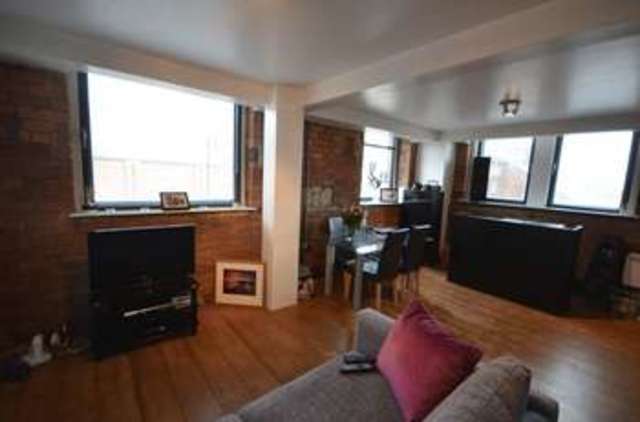  Image of 2 bedroom Flat for sale in Commercial Street Morley Leeds LS27 at Commercial Street Morley Leeds, LS27 8HL