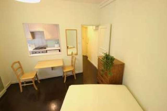  Image of Flat to rent in Commercial Street London E1 at Commercial Street  London, E1 6EB