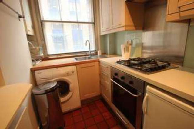  Image of Flat to rent in Commercial Street London E1 at Commercial Street  London, E1 6EB