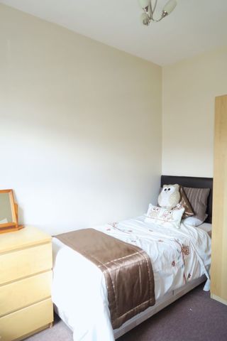  Image of 2 bedroom Terraced house for sale in Common Lane East Ardsley Wakefield WF3 at Common Lane East Ardsley Wakefield, WF3 2EL