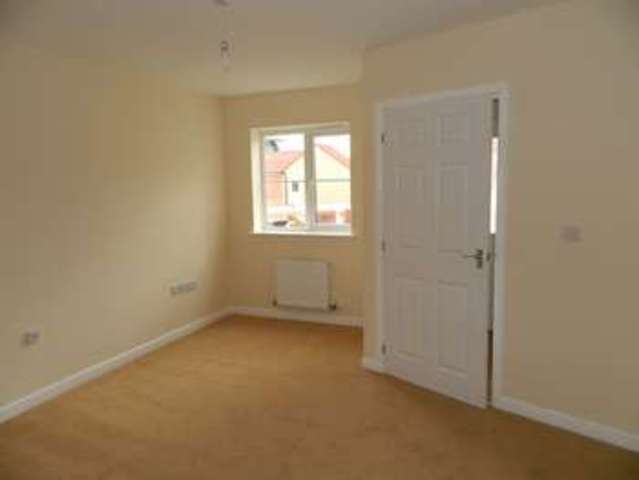  Image of 3 bedroom Terraced house to rent in Connemara Street Bridgwater TA6 at Connemara Street  Bridgwater, TA6 6WZ