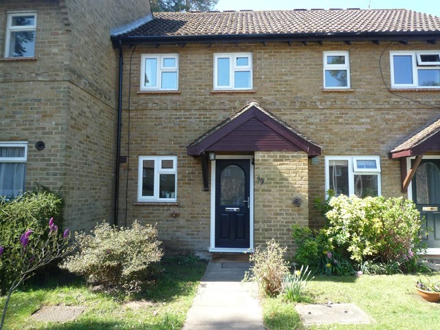  Image of 2 bedroom Detached house to rent in Coombe Pine Bracknell RG12 at Crown Wood  Bracknell, RG12 0TJ