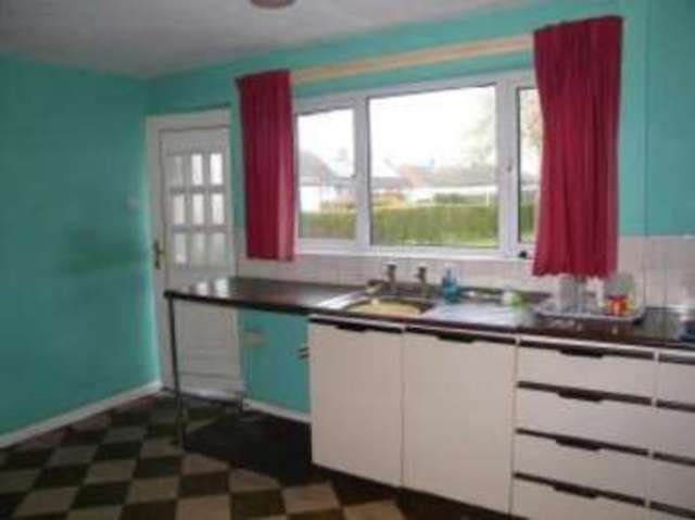  Image of 3 bedroom Semi-Detached house for sale in Cordwell Avenue Chesterfield S41 at Chesterfield Derbyshire Newbold, S41 8DA