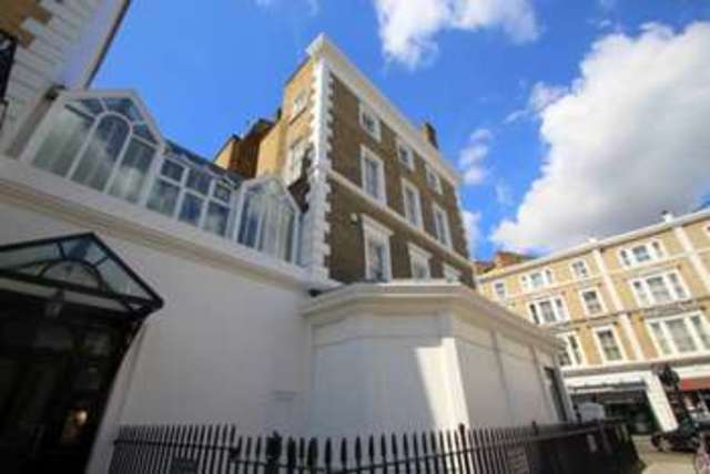  Image of 2 bedroom Flat to rent in Cranley Place London SW7 at Cranley Place South Kensington London, SW7 3AE