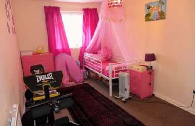  Image of 2 bedroom Terraced house for sale in Crescent Road Manchester M8 at Crescent Road  Crumpsall, M8 5UY