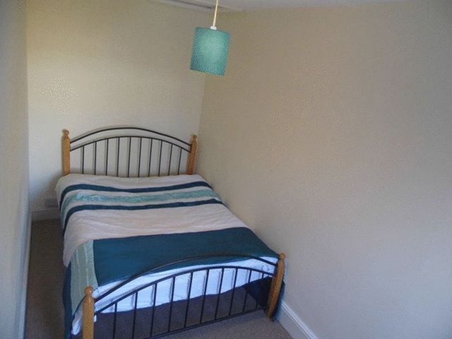  Image of 3 bedroom Terraced house for sale in Cresswell Road London SE25 at Cresswell Road South Norwood LONDON, SE25 4LR