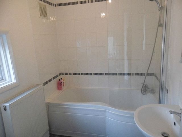  Image of 3 bedroom Terraced house for sale in Cresswell Road London SE25 at Cresswell Road South Norwood LONDON, SE25 4LR