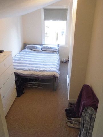  Image of 3 bedroom Terraced house for sale in Cresswell Road London SE25 at Cresswell Road South Norwood LONDON, SE25 4LR