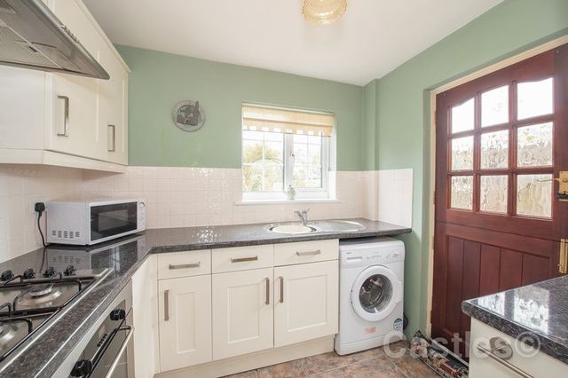  Image of 3 bedroom Terraced house for sale in Croxford Gardens London N22 at Croxford Gardens Wood Green London, N22 5QU