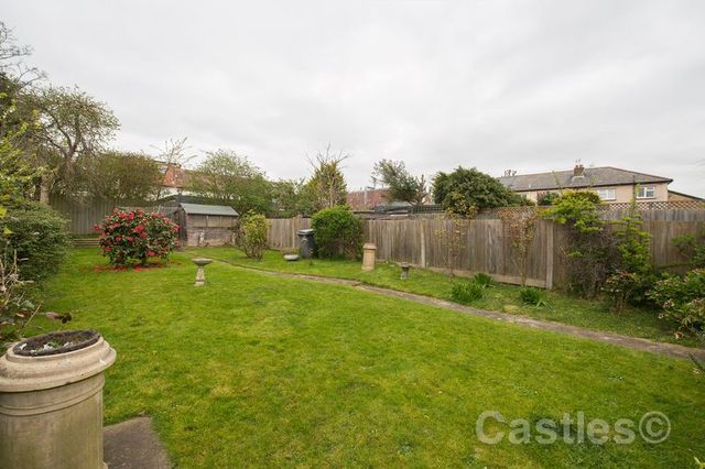  Image of 3 bedroom Terraced house for sale in Croxford Gardens London N22 at Croxford Gardens Wood Green London, N22 5QU
