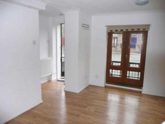  Image of 2 bedroom Detached house to rent in Cunard Walk London SE16 at Surrey Quays, SE16 7RH