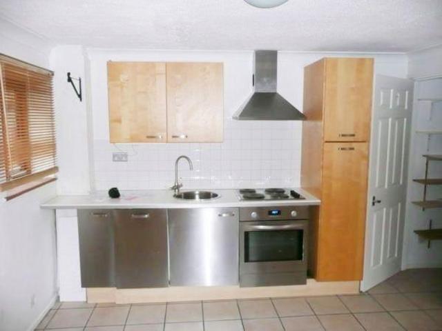  Image of 2 bedroom Detached house to rent in Cunard Walk London SE16 at Surrey Quays, SE16 7RH